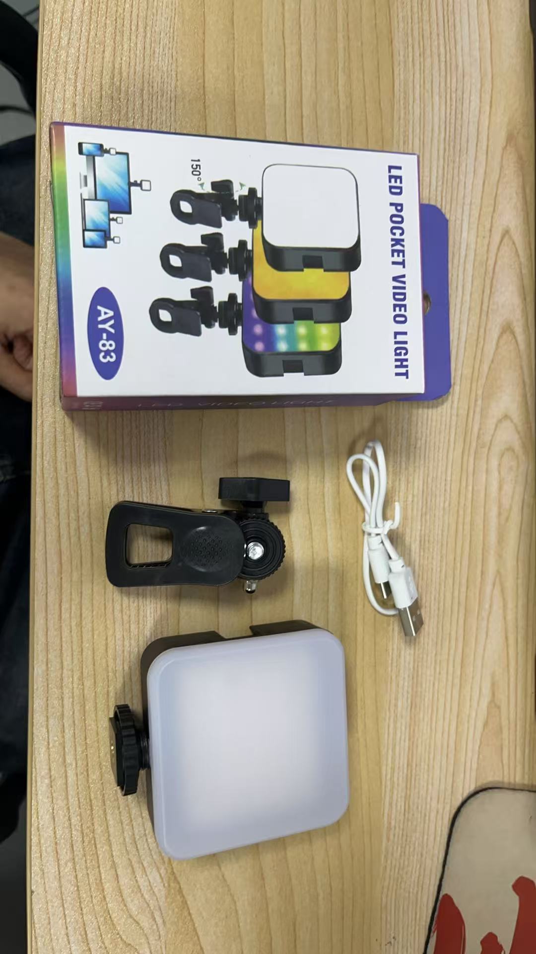 Luce tascabile RGB Luce di rie - Photography Lightning recensione e prezzo